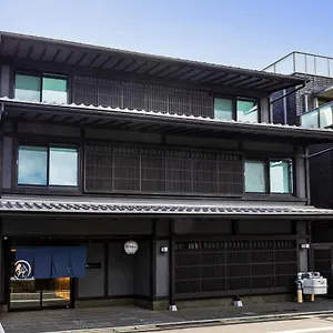 Rinn Niomon Hotel